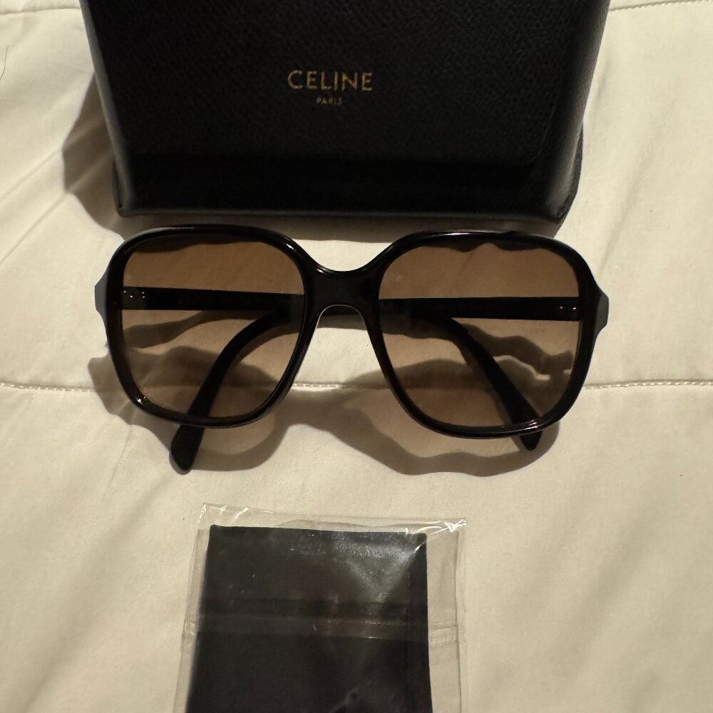 Celine Shadow CL40001I Black Flat Top Oversized Sunglasses NWT
